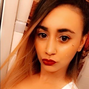 Meet your Posher, Anita